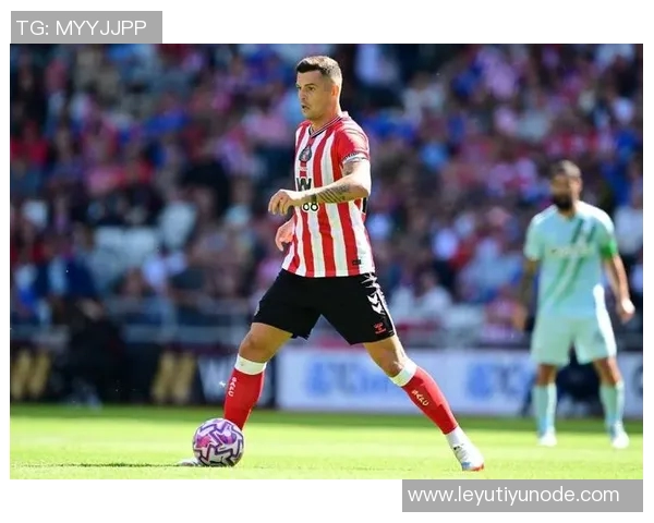 英超最佳阵容揭晓哈兰德多库赖斯扎卡等明星球员入选 英超最佳阵容揭晓哈兰德多库赖斯扎卡等明星球员入选