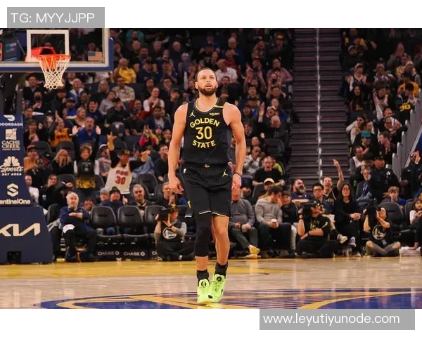 历史单节四分球记录库里遥遥领先利拉德紧随其后克莱位列第三